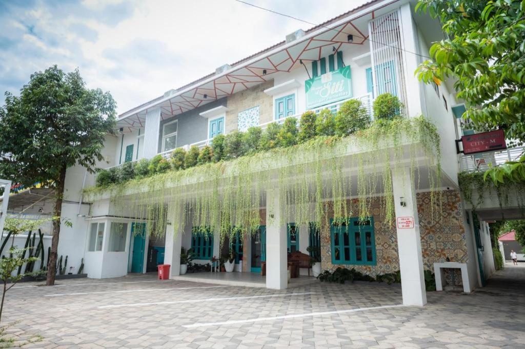 The Premiere Siti Hotel Jembel Exterior foto